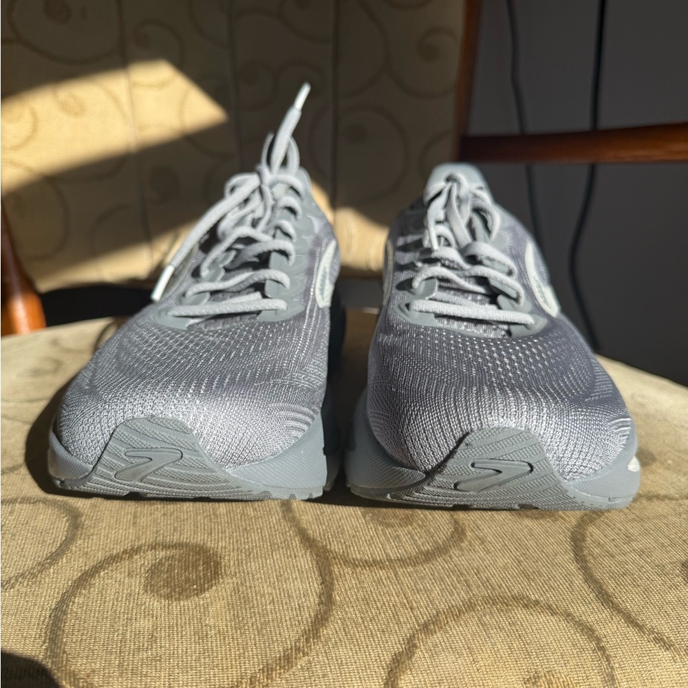 Brooks Ghost 17 Running Shoes - Picture 2 of 10